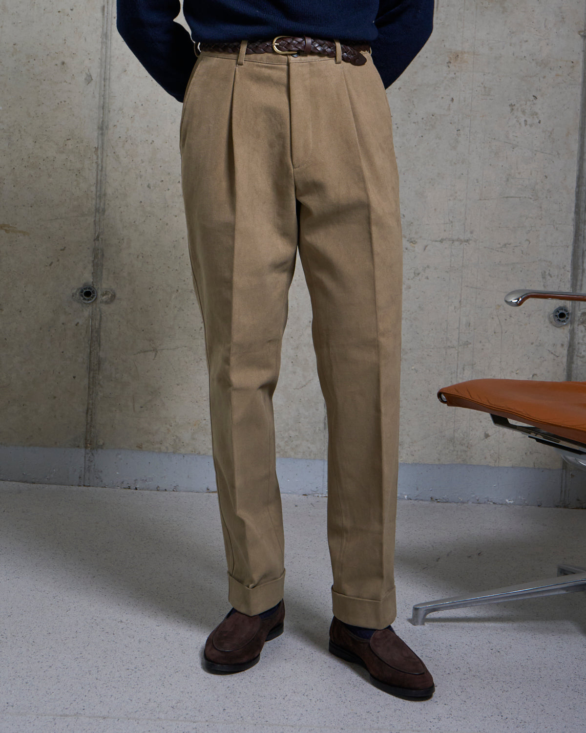 Relaxed Single Pleat Trouser - Fawn Cotton Drill