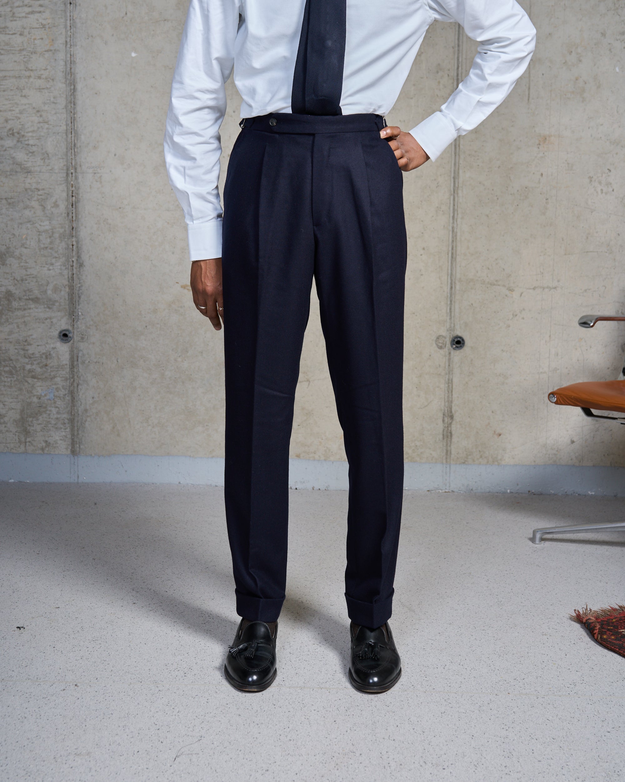 Single Pleat Trouser - Navy Woollen Flannel