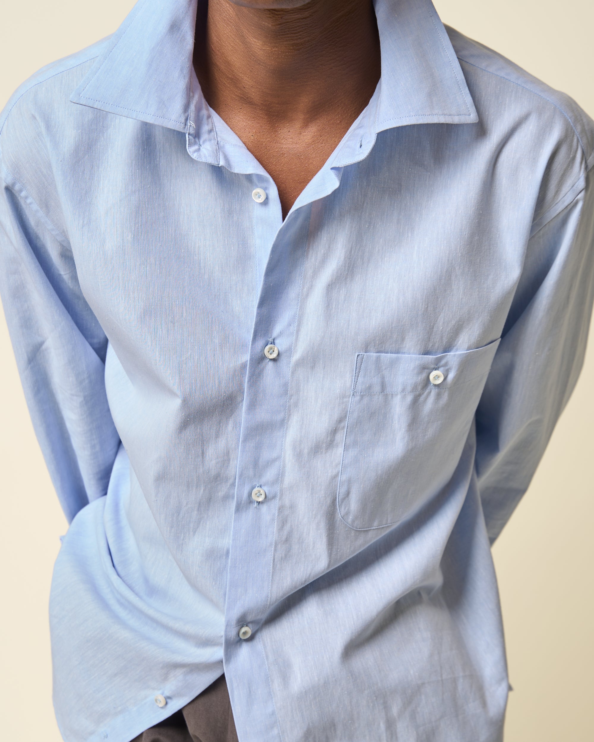 Off-Duty Shirt - Light Blue Cotton Linen