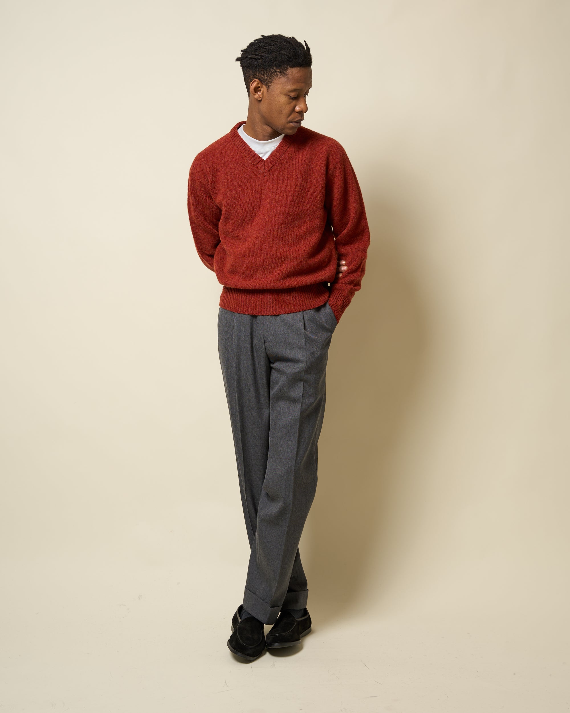 Shetland Wool V-Neck Sweater - Madder