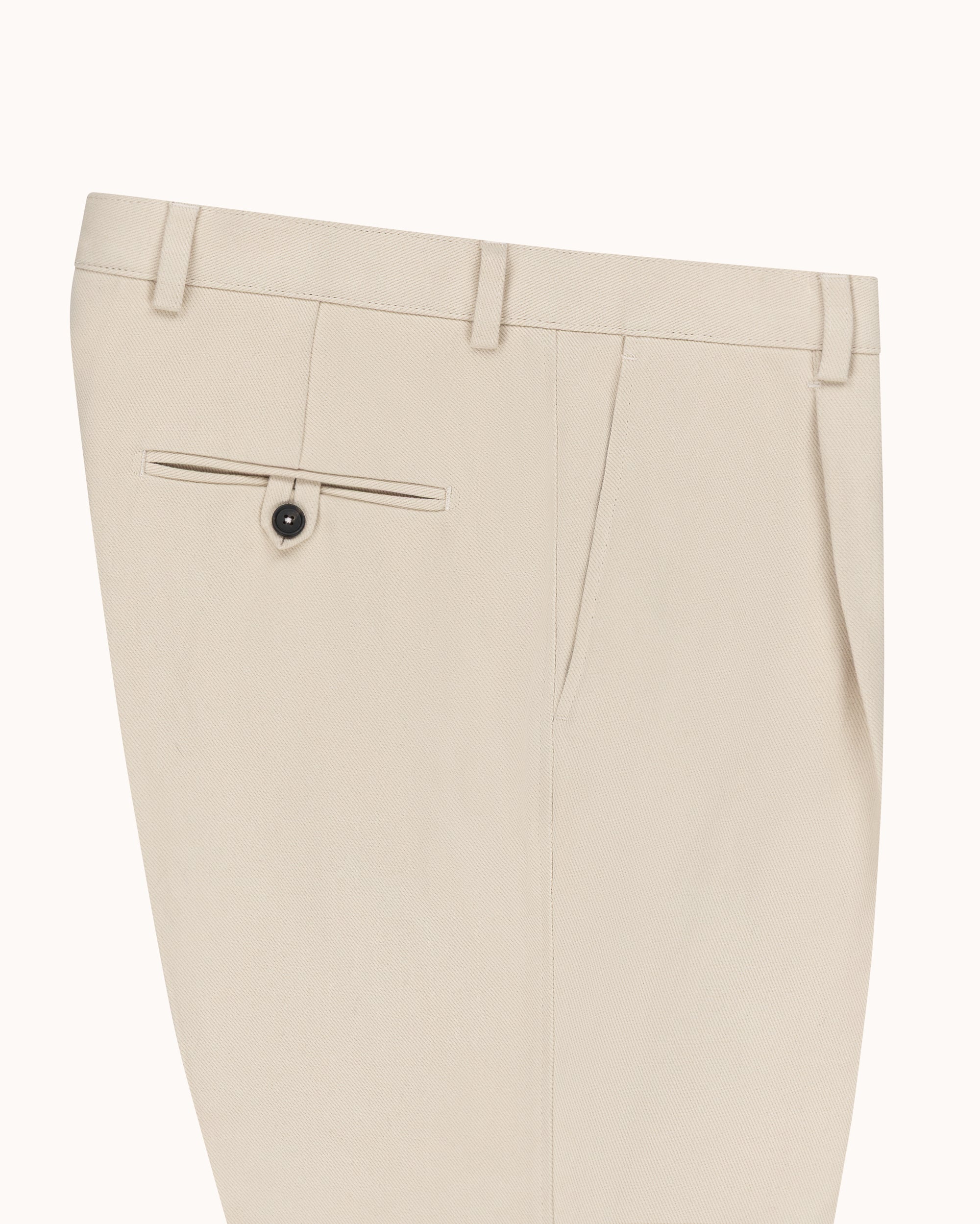 Relaxed Single Pleat Trouser - Cream Cotton Drill