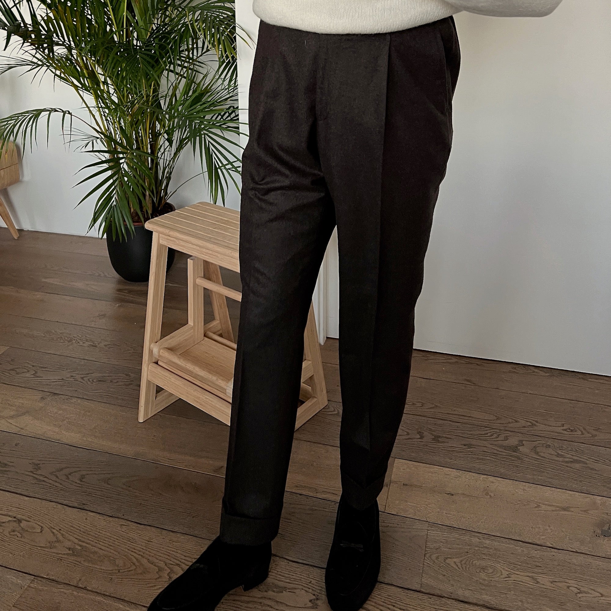 Single Pleat Trouser - Brown Woollen Flannel